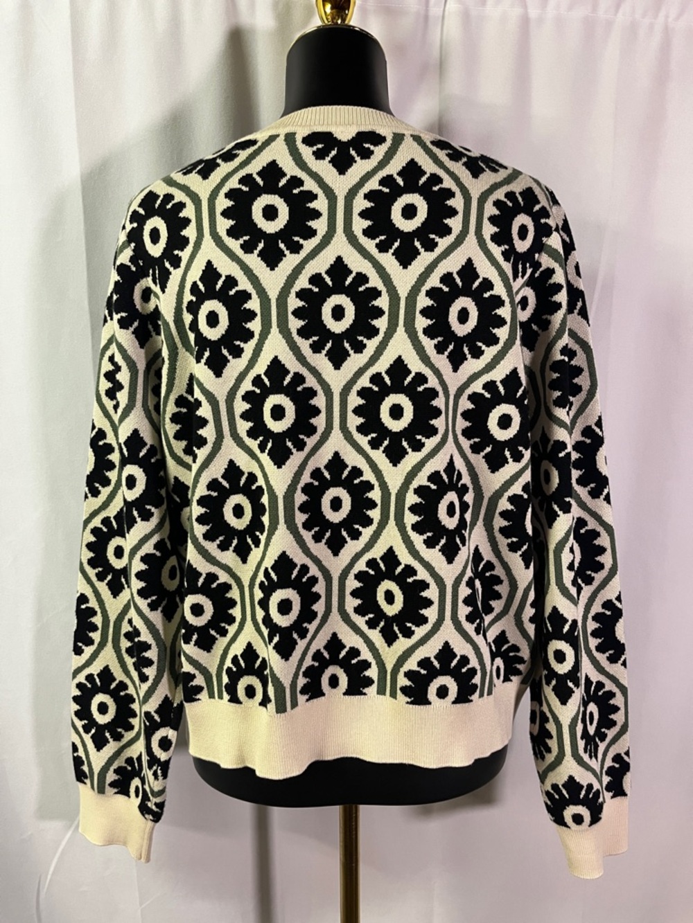 Adrianna Papell Cream Green & Black Printed Long Sleeve Boxy Crewneck Sweater - Picture 4 of 16